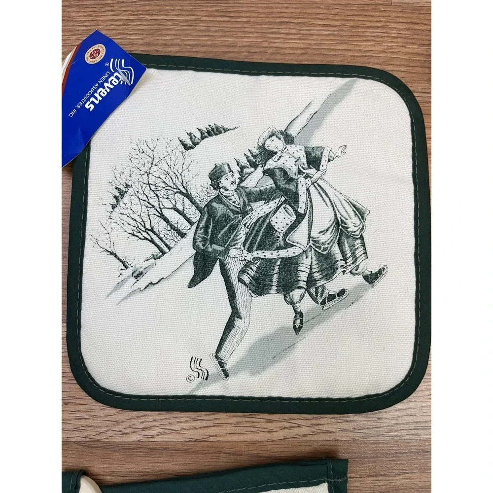 Vintage 3 pc‎ Winter Potholder Dish Towel Set by Stevens NEW